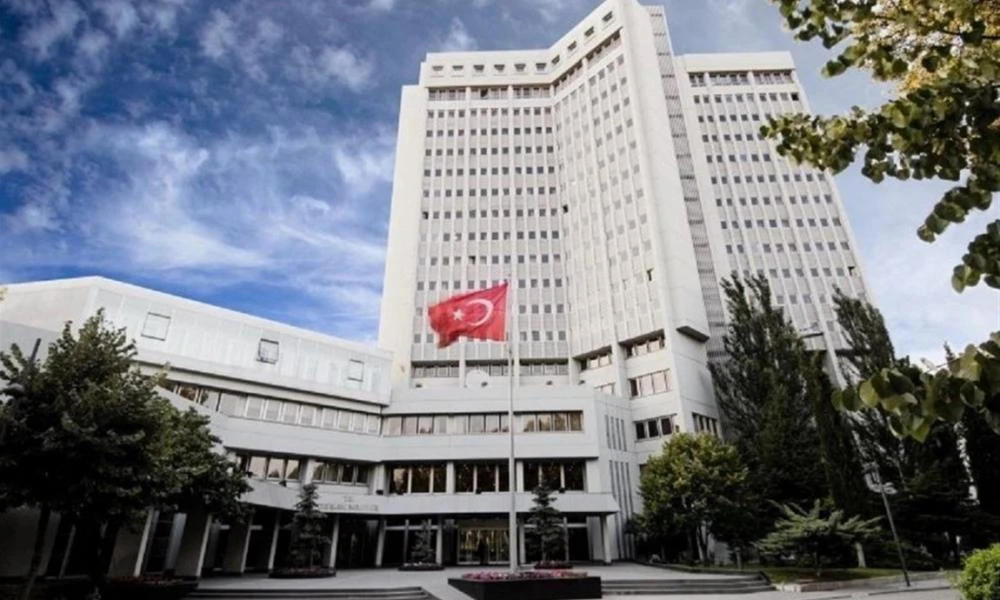 ΥΠΕΞ Τουρκίας: Αβάσιμοι οι ισχυρισμοί της έκθεσης προόδου για την Τουρκία
